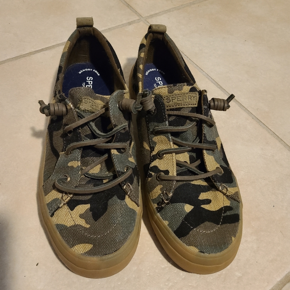 Sperry camouflage shoes